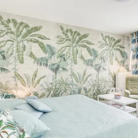 Disponible - 5mn Paris - Gare A Pied - Jardin Terrasse - 6 Pers - Centre - Proche Tous Commerces Et Transports - Wifi Apartmán